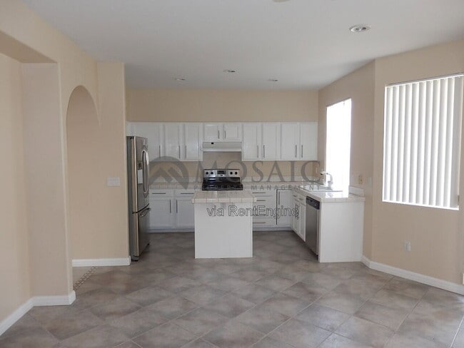 Photo - 2106 E Briarwood Terrace