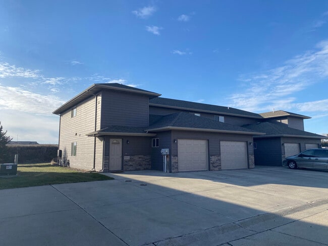 Building Photo - 304 Topaz Pl Unit B