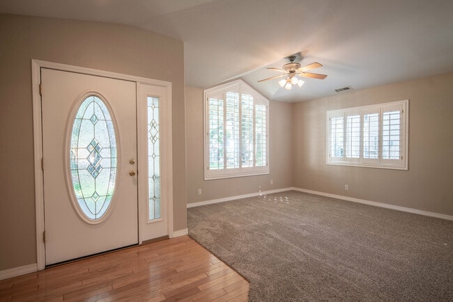 Photo - Beautiful Walnut Ridge Home!