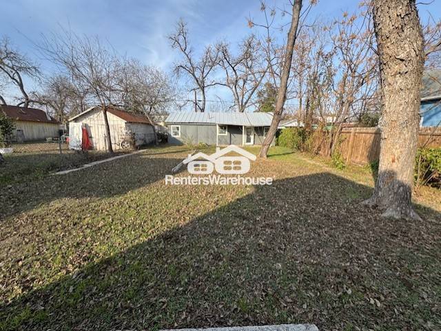 Photo - 615 Delmar St