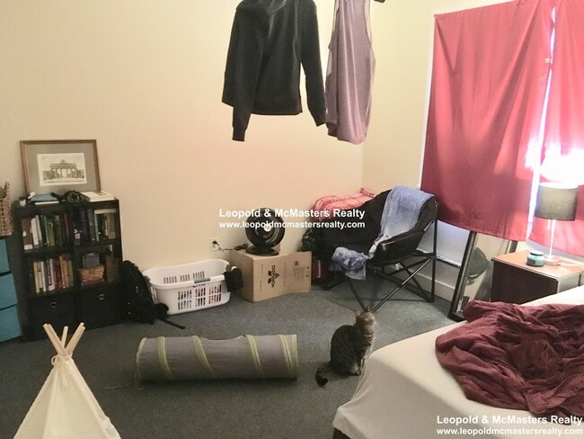 Photo - 70 Peterborough St