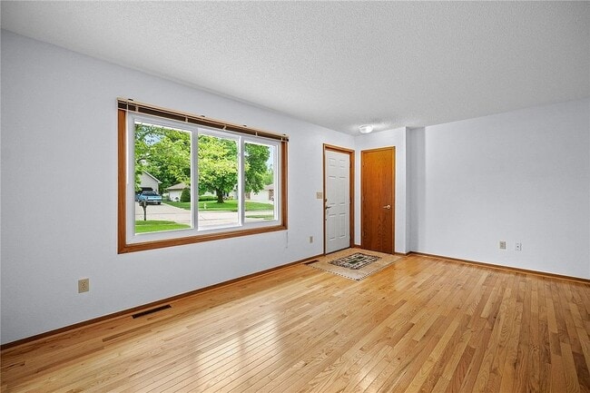 Photo - 1201 SE Hayes Dr
