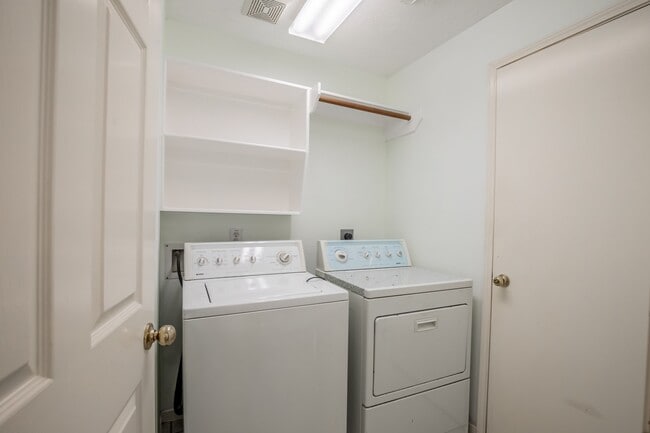 Photo - 4823 Zachary Ln