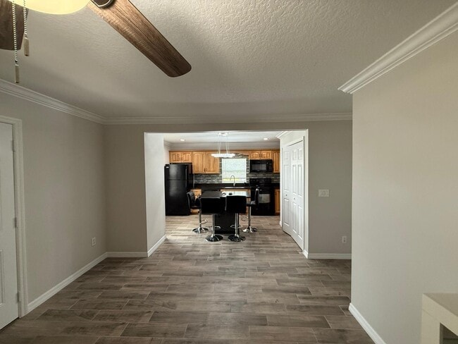 Photo - 216 Smith Ave