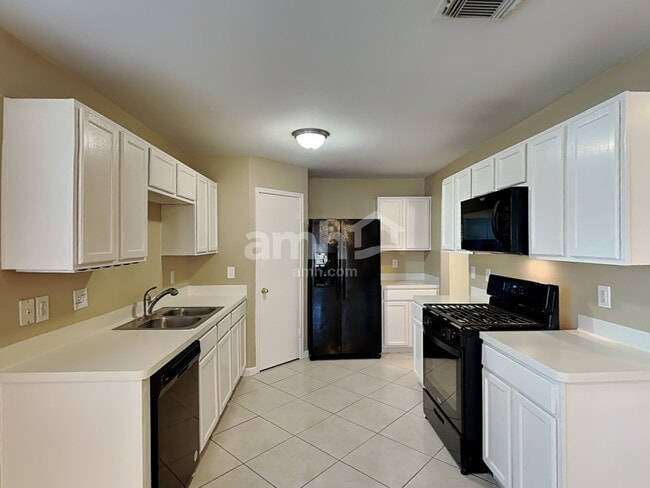 Photo - 8915 Chisholm Wood Ln