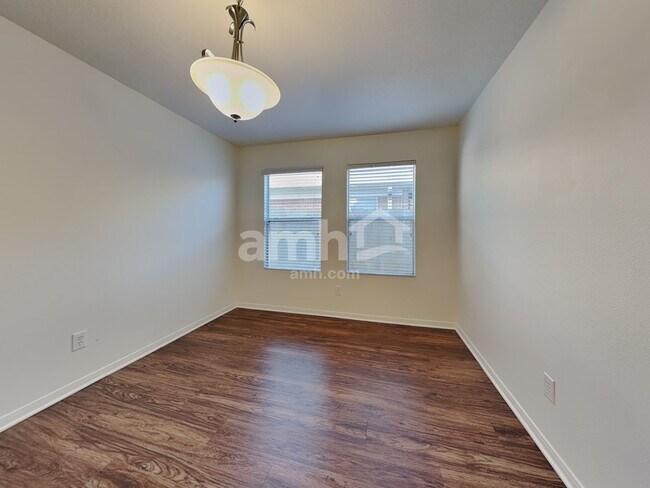 Photo - 16973 Scenic Knoll