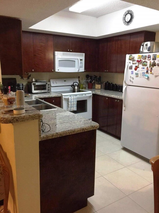 Photo - 3670 N 56th Ave Unidad 705-7 Rental