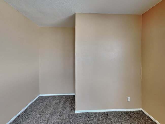 Photo - 1213 Hope Ranch Ln