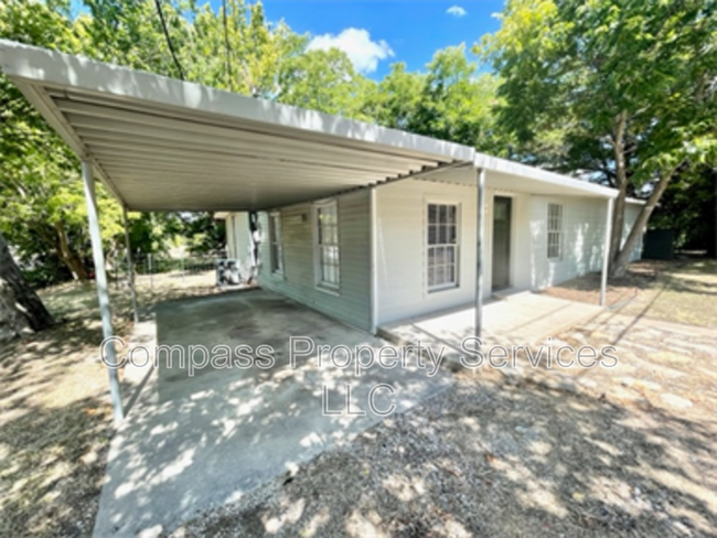 Photo - 100 S Andrews Dr