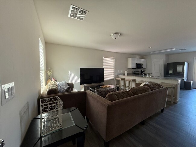 Photo - Large 4 bedroom fully furnished Home