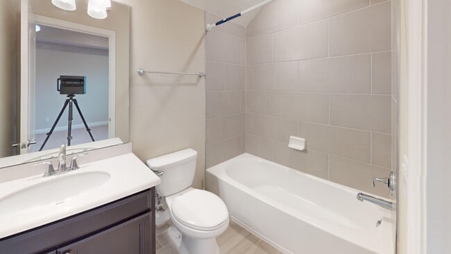 Photo - 2356 Reese Wy