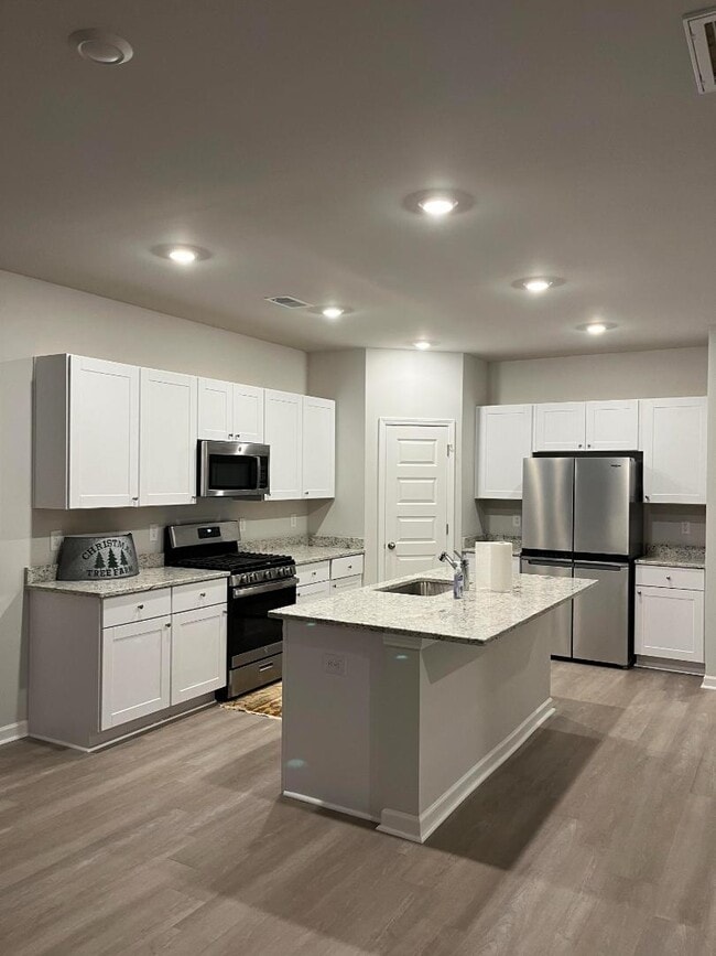 Photo - 147 Pine Gate Dr