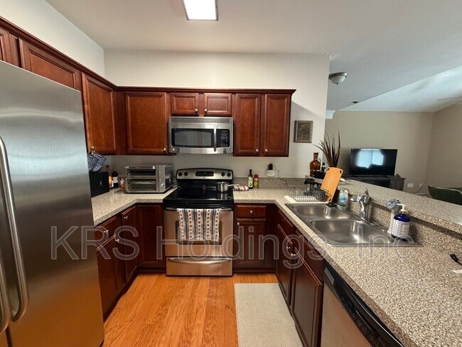 713 Windy Way Unit 103