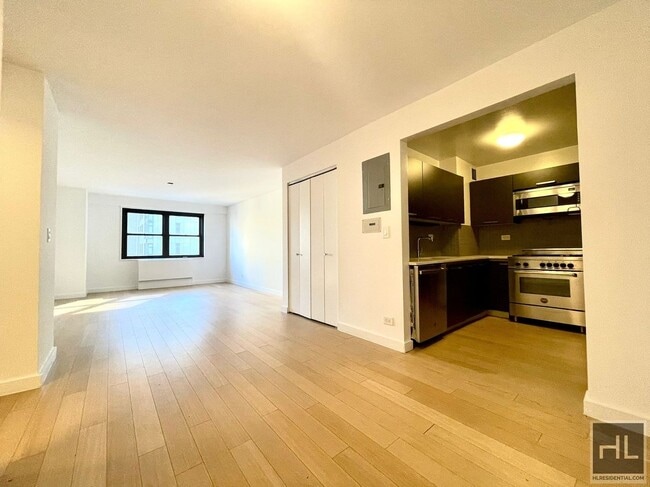 Building Photo - East 39th Street Rental