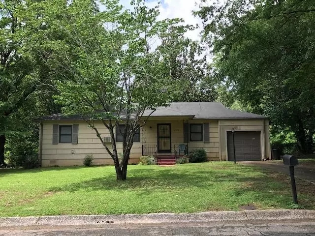 Photo - 428 Dalton Dr House