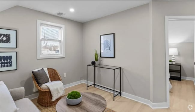 Building Photo - 135 Hawksley Ave Rental