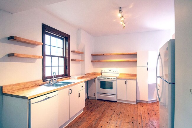 Photo - 19 Melgund Rd