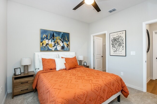 Bedroom - Summer Pointe Village