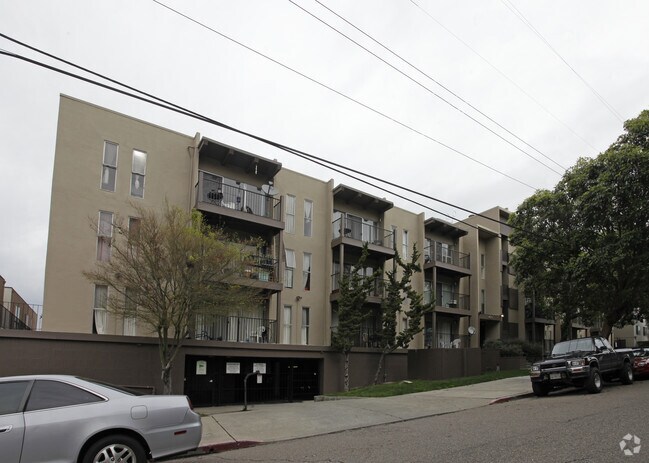 Photo - 425 Orange St