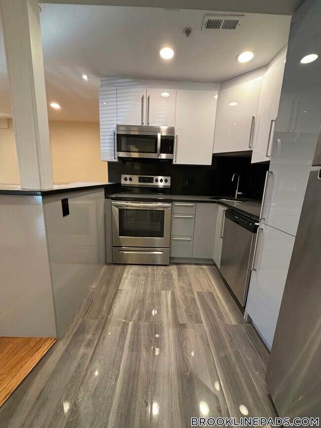 Photo - 1801 Beacon St Unidad 2