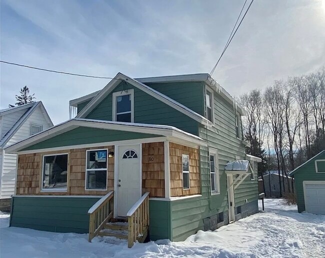 Building Photo - 310 Pleasant Ave