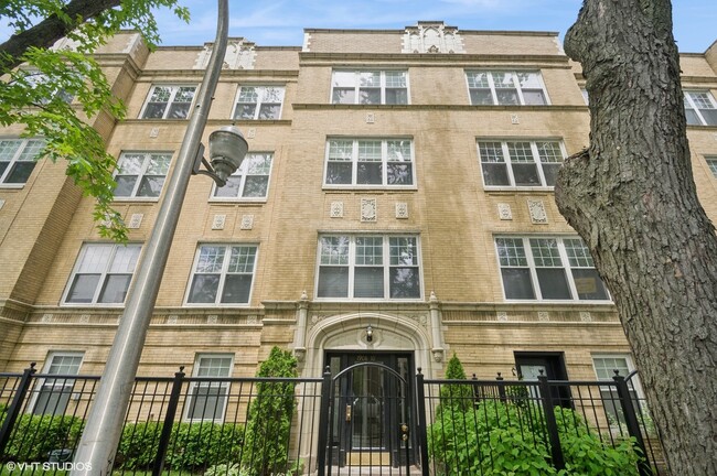 Building Photo - 1910 W Chase Ave Unit 104 Rental