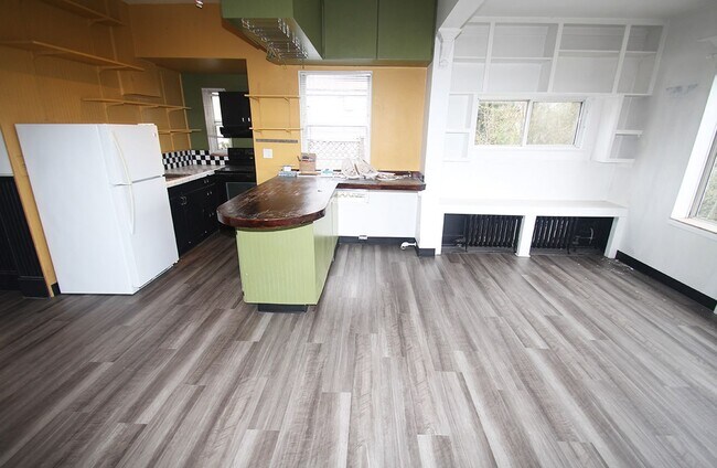 Photo - CHARMING 2 BEDROOM TUDOR REVIVAL APARTMENT W/ SOME VIEWS