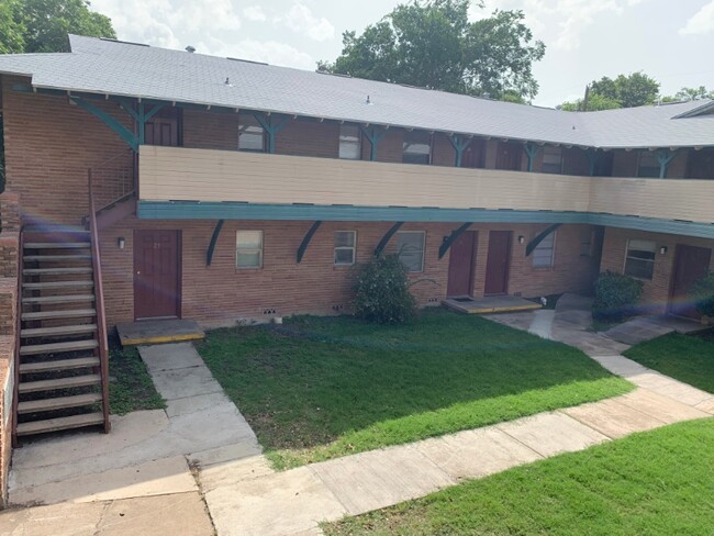 Photo - 3701 Sleeper Ave Apartamento Unidad 9
