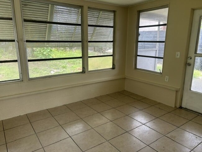 Photo - 2527 Cheval Dr