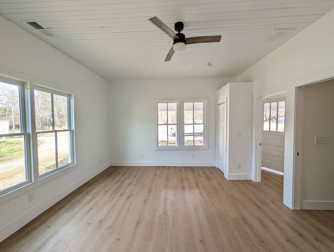 Photo - Barnardsville Rental!