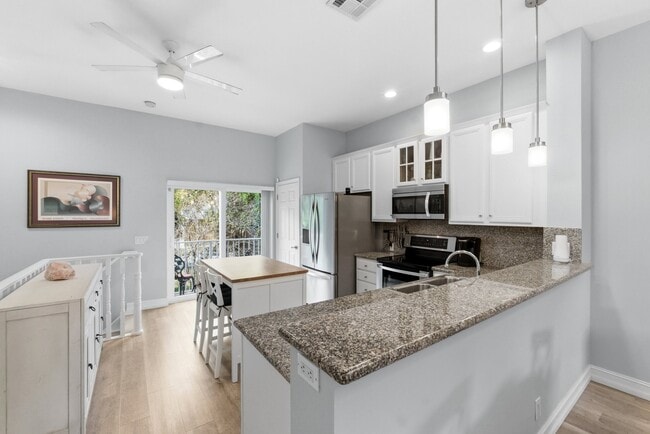 Photo - 2445 NE 14th Street Causeway