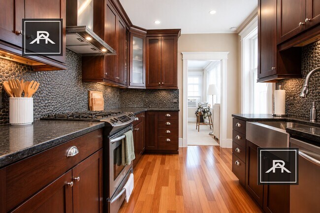 Photo - 164 Strathmore Rd Unit 23