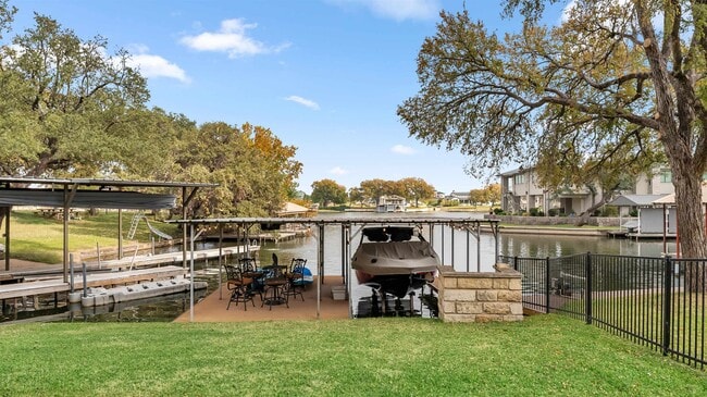 Photo - 207 Elm Lodge Dr