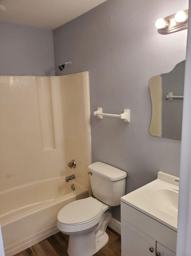 Photo - 3/2 Duplex in Bradenton