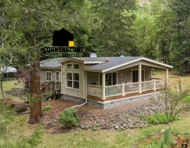 Building Photo - 12272 S Fork Little Butte Creek Rd