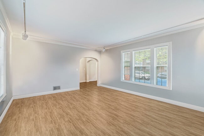 Photo - 1606 Laurel Ave