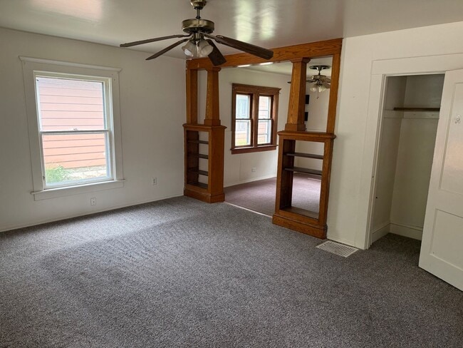Photo - 1903 Deyo St