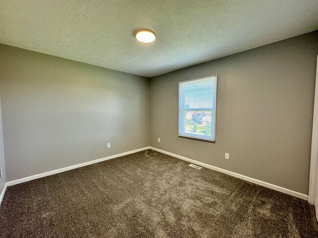 Photo - September rent free! 3 Bedroom in Richmond!