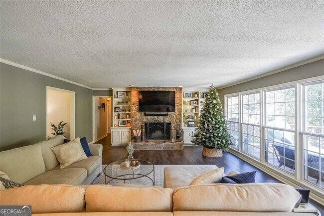 Photo - 701 Willow Ridge Dr NE