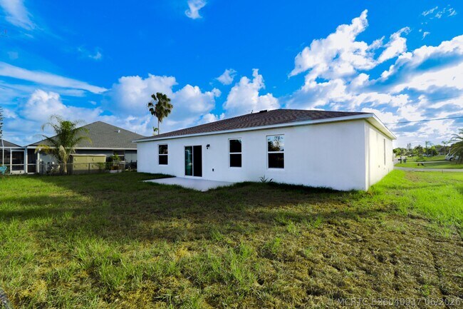 Photo - 2061 SE Mantua St