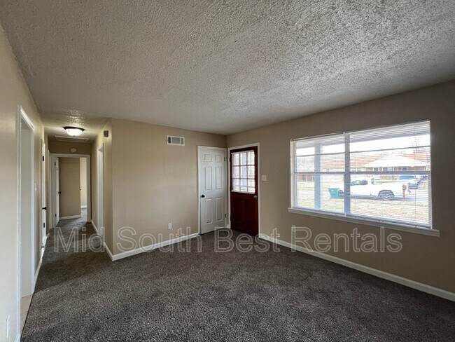 Photo - 3738 Wolf Trail Dr