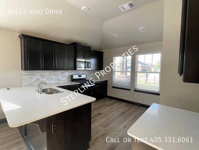 Photo - 18613 Vivo Dr