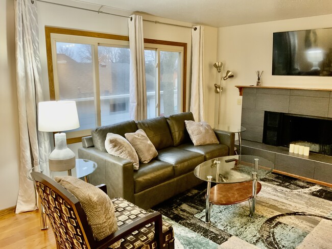 Building Photo - 4429 13th Ave NW Unit 4429 13TH AVE NW
