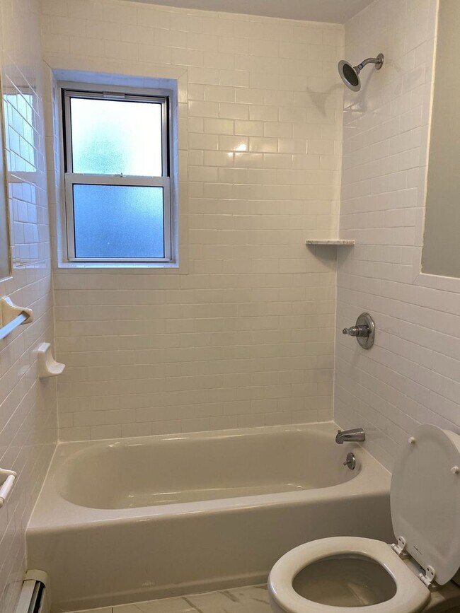 Meadowbrook Gardens Apartments Cedar Grove, NJ