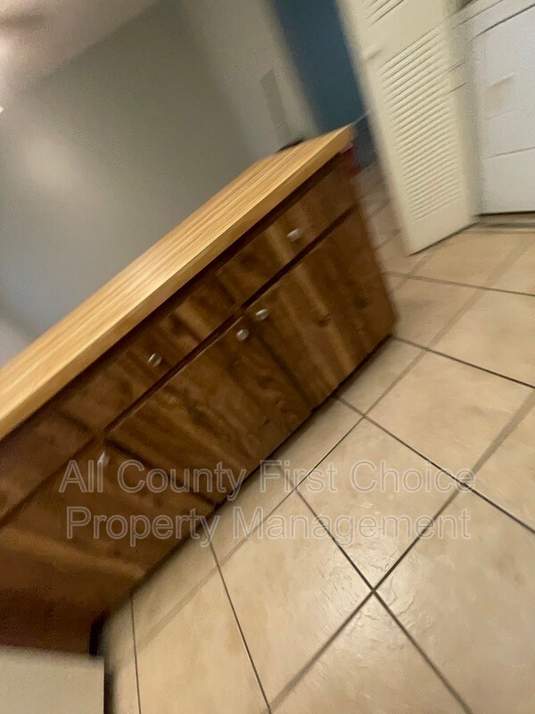 Photo - 9949 87th St N