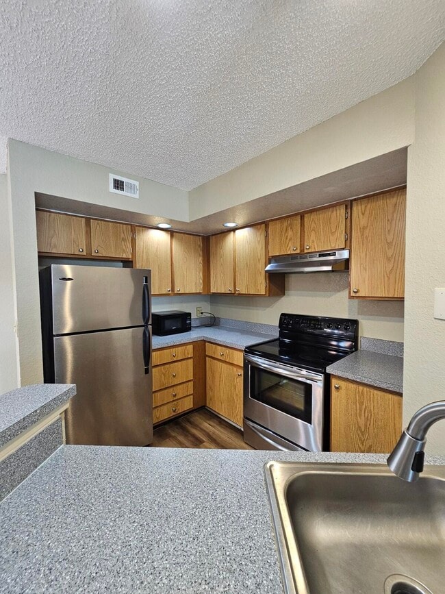 Photo - 1401 Village Blvd Unidad 413