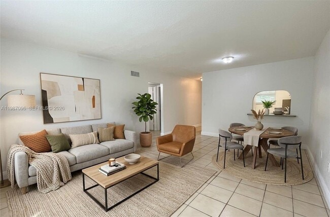 Building Photo - 17255 SW 95th Ave Unit 114