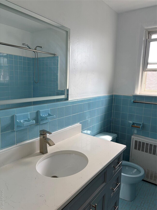 Photo - 41-14 Morgan St