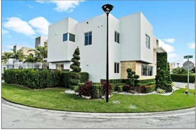 Photo - 6767 NW 103rd Pl