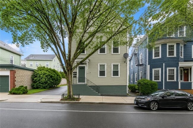 Building Photo - 510 Wickenden St Unit 3